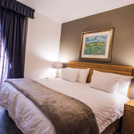 Airport Inn And Suites Edenvale Kültér fotó