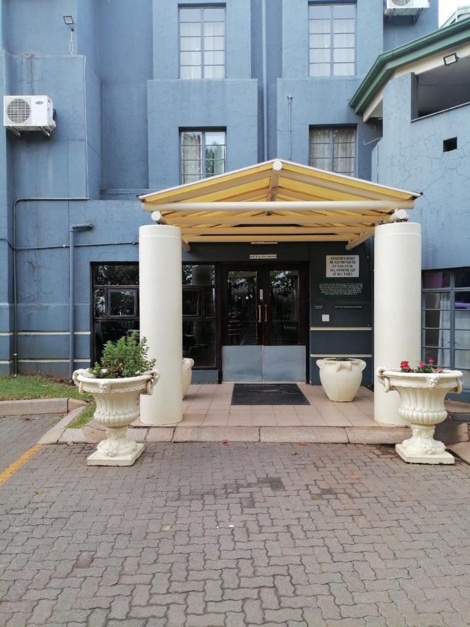Airport Inn And Suites Edenvale Kültér fotó