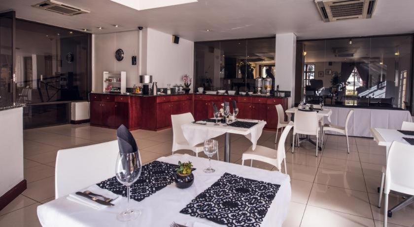 Airport Inn And Suites Edenvale Kültér fotó