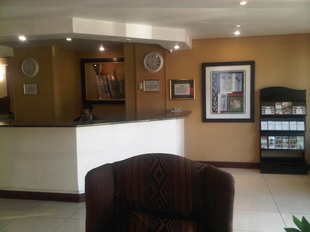 Airport Inn And Suites Edenvale Kültér fotó